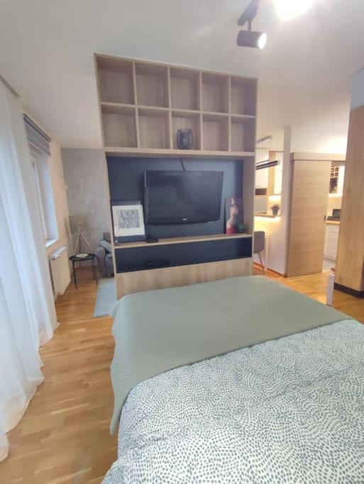 Lägenhet Moonze Apartman, Free Parking *