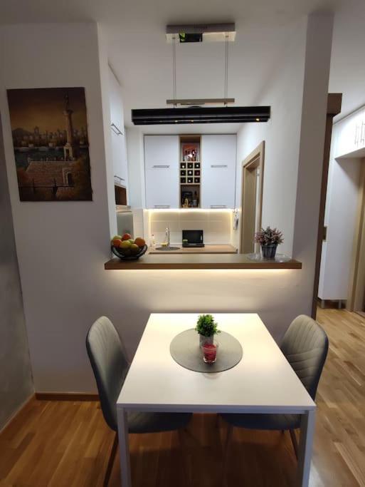 Lägenhet Moonze Apartman, Free Parking *