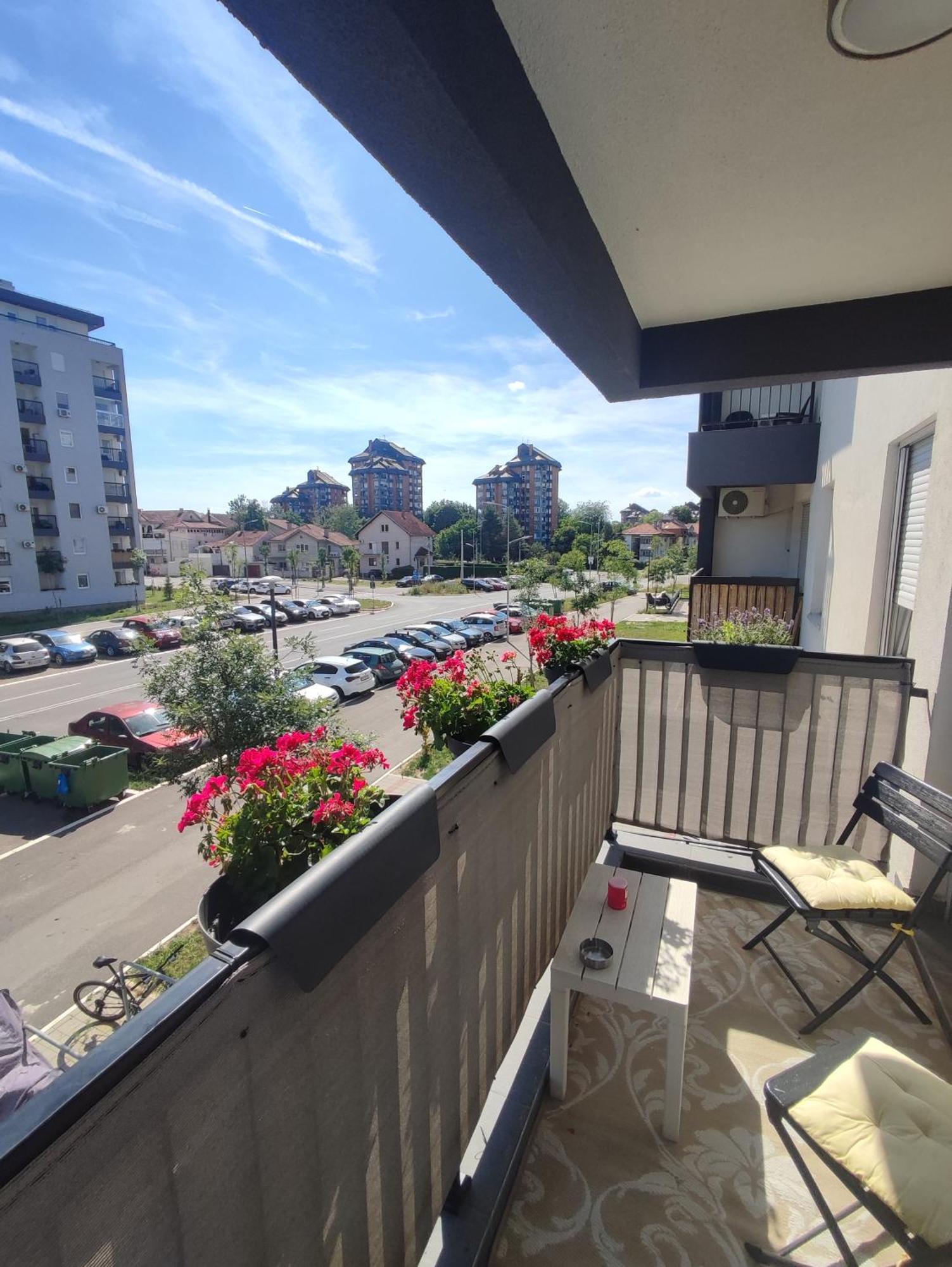 Lägenhet Moonze Apartman, Free Parking